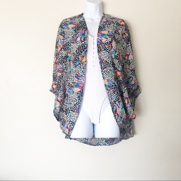 Floral Batwing Kimono - Picture 1 of 2